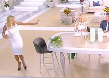 Φαίη Σκορδά: Έφυγε από την εκπομπή! «Ζητώ χίλια συγγνώμη»