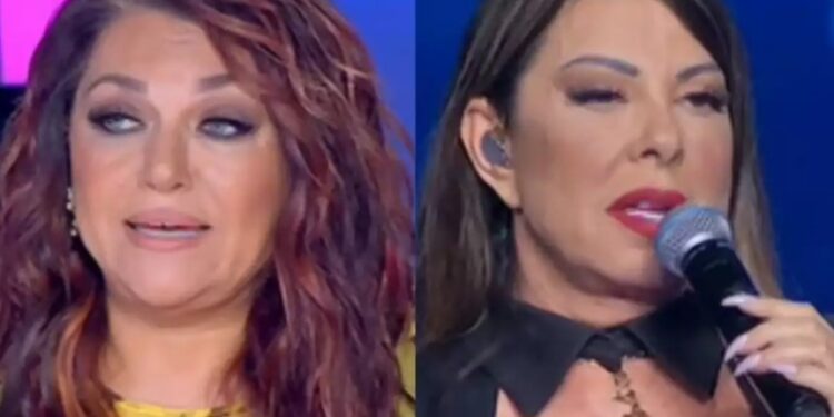 J2US: Καίτη Γαρμπή σε Άντζελα Δημητρίου: «Κάτι έχεις ε; Το ματάκι» – Η αντίδραση της τραγουδίστριας