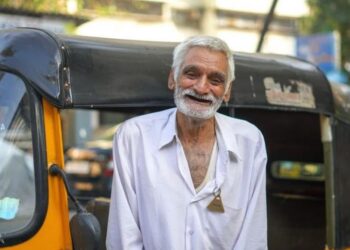 Έχασε και τους δύο γιους του. Μετά πούλησε το σπίτι του για να σπουδάσει η εγγονή του-Δείτε τι έγινε στη συνέχεια…