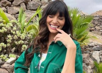 Ηλιάνα Παπαγεωργίου: Αν όσοι με επικρίνουν κάνουν καλύτερα κάτι από μένα ας πάρουν τηλέφωνο να με βοηθήσουν