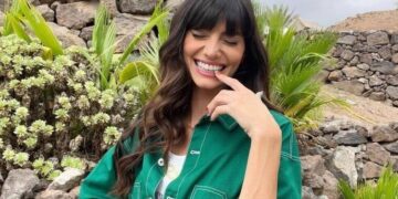 Ηλιάνα Παπαγεωργίου: Αν όσοι με επικρίνουν κάνουν καλύτερα κάτι από μένα ας πάρουν τηλέφωνο να με βοηθήσουν