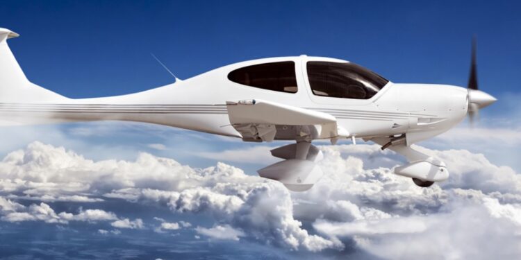 Τραγωδία-Τώρα: Συντριβή μονοκινητήριου αεροπλάνου στην Εθνική-Νεκρός ο πιλότος