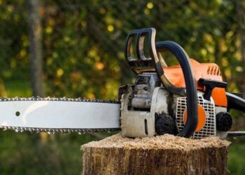 Φρίκη τα Ξημερώματα: 33χρονη κοπέλα αυτοκτόνησε με αλυσοπρίονο