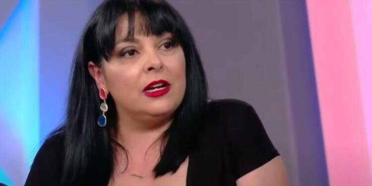 Alldaynews.gr Ξεσπάθωσε η Βασιλική Ανδρίτσου: «Τις μαχαιρώνουν στα διπλανά μας σπίτια κάποιοι νταήδες»