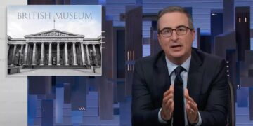 Ο Βρετανός κωμικός Τζον Όλιβερ στο HBO «ξεμπροστιάζει» την Βρετανία για τα Γλυπτά του Παρθενώνα