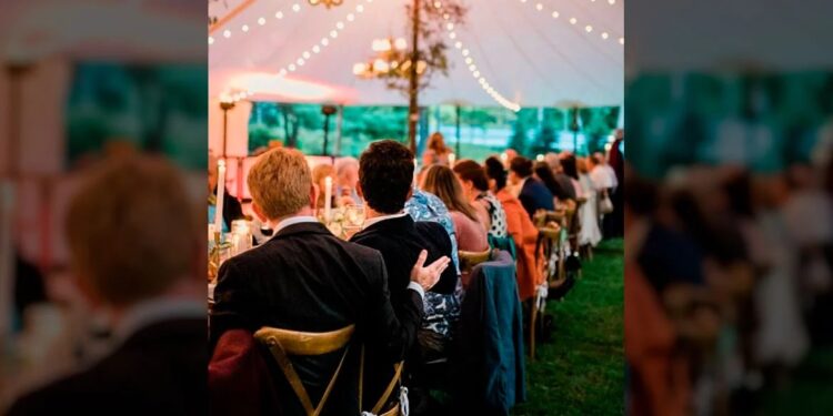 Alldaynews.gr Μετά τον πρόσφατο χωρισμό ήρθε νέος έρωτας: Ο δημοσιογράφος Θάνος Δημάδης με τον νέο του σύντροφο (φωτο)