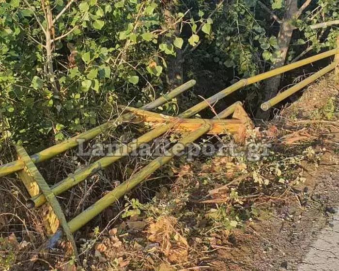 Τραγωδία για τον γιο αδικοχαμένου πυροσβέστη: Έσπασε τα κάγκελα γέφυρας και βούτηξε στο κενό (φωτο)