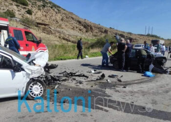 ΙΧ επιχείρησε προσπέραση και συγκρούστηκε με διερχόμενα οχήματα – Ένας νεκρός
