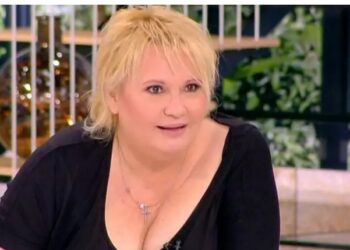 Ξεσπά η Καίτη Φίνου: «Δεν είναι επιλογή μου που δεν βρίσκομαι πουθενά – Γιατί είμαι των 80s; Γιατί είμαι χοντρή;»