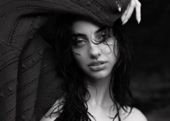 Ειρήνη Καζαριάν