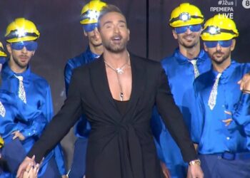 J2US: Η λαμπερή πρεμιέρα του Κοκλώνη που κατέβηκε από τον… ουρανό και οι μεγάλες εκπλήξεις