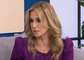 Αλέξανδρος Νικολαΐδης: «Λύγισε» η Ζωή Κρονάκη – «Έπαθα τεράστιο σοκ γιατί...»