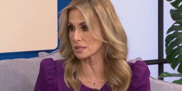 Alldaynews.gr Αλέξανδρος Νικολαΐδης: «Λύγισε» η Ζωή Κρονάκη – «Έπαθα τεράστιο σοκ γιατί...»