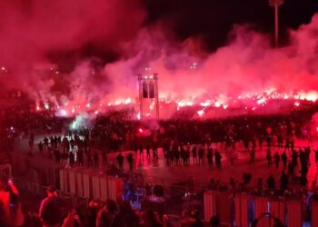 Έγραψε ιστορία ο ράπερ Λεξ στη Θεσσαλονίκη – 30.000 κόσμου στο Καυτανζόγλειο (video)