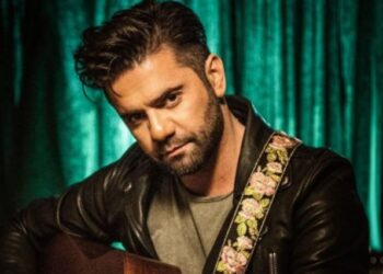 Δύσκολες ώρες για τον Θοδωρή Μαραντίνη: 12 μήνες φυλάκιση με τριετή αναστολή για τον τραγουδιστή!