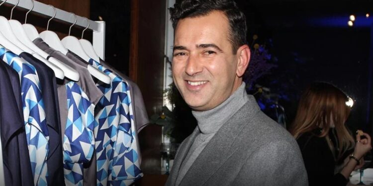 Άγγελος Μπράτης