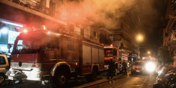 Alldaynews.gr ΤΩΡΑ – Τραγωδία στο Νέο Κόσμο: Κάηκε ζωντανός – Ένας νεκρός στη φωτιά