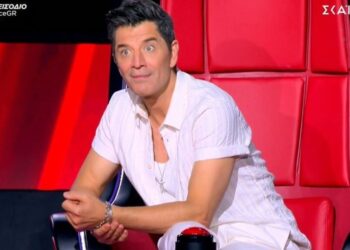 The Voice: «Ρουβάς σημαίνει στραβός και ύπουλος» – «Σείστηκε» το στούντιο! «Τα έχασε» ο Σάκης!