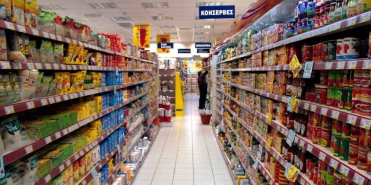 Βόλος: Γριούλα έκλεβε τρόφιμα απο Σούπερ Μάρκετ-Τι έκανε η Διευθύντρια