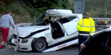 Alldaynews.gr Σοβαρό τροχαίο στη Θεσσαλονίκη: Διαλύθηκε το ένα ΙΧ – Ουρές χιλιομέτρων στον Περιφερειακό (φωτο, video)