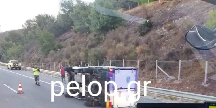 Alldaynews.gr ΠΡΙΝ ΑΠΟ ΛΙΓΟ: Τροχαίο με δύο νεκρούς – Εγκλωβίστηκαν σε ΙΧ που άρπαξε φωτιά (φωτο, video)