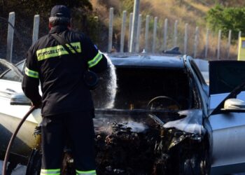 Οδηγός βρήκε τραγικό θάνατο στο Αιτωλικό – Κάηκε ζωντανός στο αυτοκίνητό του