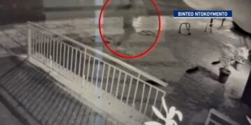 Alldaynews.gr Παλαιό Φάληρο: Ταυτοποιήθηκε ο βιαστής με το τατουάζ – Έχει διαφύγει στην Αλβανία, αναμένεται διεθνές ένταλμα σύλληψης