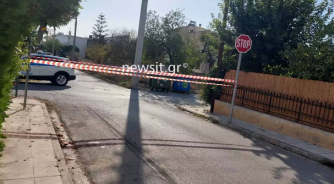 Alldaynews.gr Πολίτης βρήκε οβίδα στην Αργυρούπολη και την πέταξε πίσω από κάδο! Αποκλεισμένη η περιοχή (φωτο, video)