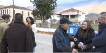 Κάτοικοι χωριού στις Σέρρες απειλούν να δεθούν στις γραμμές του τρένου – Τα οργισμένα τους ξεσπάσματα (video)