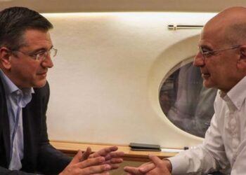 Alldaynews.gr O Τζιτζικώστας έφτασε στην Ελλάδα – Τον παρέλαβε ο Δένδιας με αεροσκάφος από την Σμύρνη