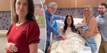 Alldaynews.gr Είναι 56 ετών και μόλις γέννησε την εγγονή της