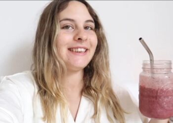 Κάνει τον πλακούντα της… smoothies και ο αρραβωνιαστικός της τα βρίσκει πεντανόστιμα