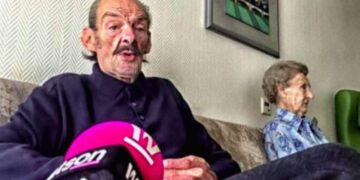 Alldaynews.gr Πήγε στην τουαλέτα και γύρισε σπίτι του μετά από 11 χρόνια