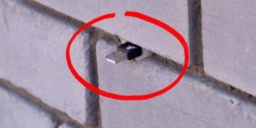Κίνδυνος: Αν βρείτε στικάκι σε τοίχο ΜΗΝ το βγάλετε-Δείτε Γιατί