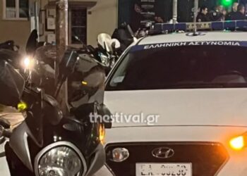 Σταυρούπολη: Αυτοκίνητο παρέσυρε αστυνομικό της ομάδας «Ζ» που επέβαινε σε μοτοσικλέτα[video]