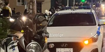 Σταυρούπολη: Αυτοκίνητο παρέσυρε αστυνομικό της ομάδας «Ζ» που επέβαινε σε μοτοσικλέτα[video]