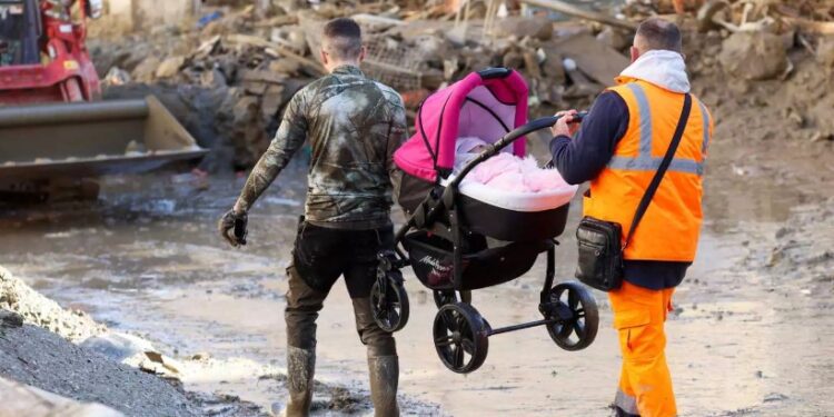 Alldaynews.gr Κατολίσθηση στο νησί Ίσκια της Ιταλίας: 7 νεκροί – Νεογέννητο ανάμεσα στα θύματα