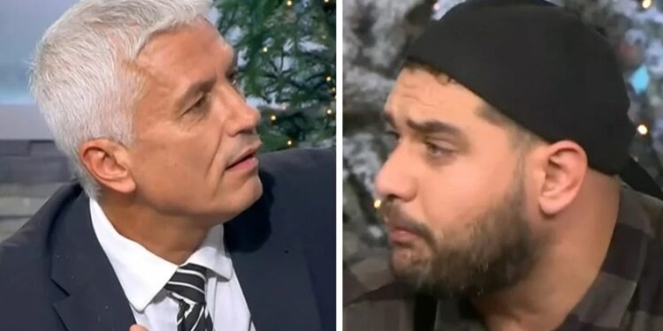 Alldaynews.gr ”Πλακώθηκαν” On Air Καλλιακμάνης και πρώην φιλοξενούμενος στην Κιβωτό του Κόσμου – «Αστυνομία, οι καλύτεροι… Μασόνοι»