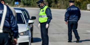 Alldaynews.gr Ναύπακτος: Έστειλε ευχαριστήρια επιστολή στους αστυνομικούς της Τροχαίας, που την σταμάτησαν για υπερβολική ταχύτητα