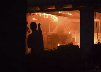 Πάτρα: Συγκλόνισε η γιαγιά που είδε τον εγγονό της να καίγεται ζωντανός από φωτιά στο σπίτι της