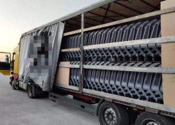 Alldaynews.gr ”Πάγωσαν” οι Αστυνομικοί: Βρήκαν τον οδηγό Νεκρό στο τιμόνι και μέσα ”Φουλ” Ναρκωτικά