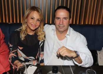 Βασίλης Γκουρούσης: «Σε 10-15 μέρες βγαίνει το διαζύγιο με την Τέτα Καμπουρέλη-Έχει μπει 3ο άτομο ανάμεσά μας»