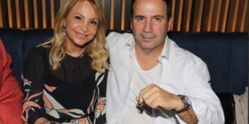 Βασίλης Γκουρούσης: «Σε 10-15 μέρες βγαίνει το διαζύγιο με την Τέτα Καμπουρέλη-Έχει μπει 3ο άτομο ανάμεσά μας»