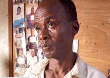 Σκότωσε τον γιο του «επειδή του το είπε ο Θεός»