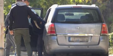 Alldaynews.gr Βιaσμός 12χρονης: Τρεις φορές βίασε τη 12χρονη ο 43χρονος ηλεκτρολόγος – Τι βρέθηκε στο σπίτι του