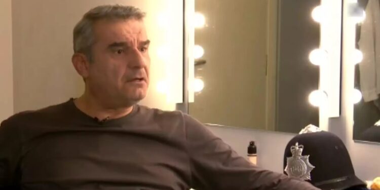 Alldaynews.gr Κώστας Αποστολάκης: «Κάθε μέρα ζητάω συγγνώμη από την πρώην σύζυγό μου και από τον Θεό» (video)