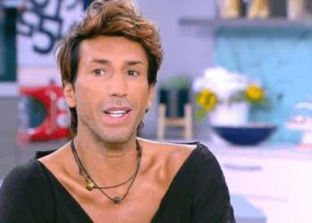 Ο Κωνσταντίνος Εμμανουήλ απαντά για τον χωρισμό του: “Η Νάνσυ έκανε σκηνές όταν ανέβαζα τους κοιλιακούς μου” (video)