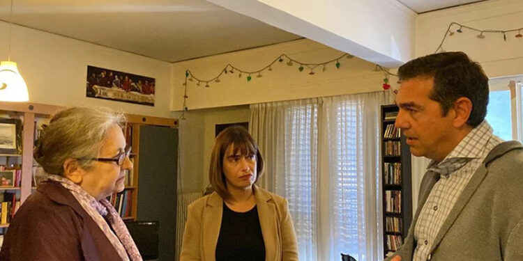 Αλέξης Τσίπρας από το σπίτι της Ιωάννας Κολοβού: Είναι τρομερό να ακούς την πόρτα σου να σπάει