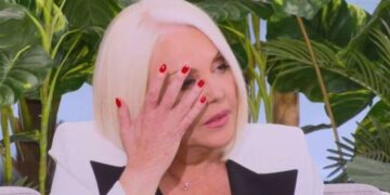 Λύγισε On Air η Ρούλα Κορομηλά: «Πέρασα πολύ δύσκολα! «Ακούμπησα» τον θάνατο»[video]