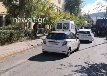 ΕΚΤΑΚΤΟ: Κόλαφος ο εισαγγελέας για τον 14χρονο – Ήθελε να σκοτώσει τον 17χρονο αδερφό του – Ελεύθερος ο πατέρας
